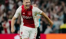 开云下载-阿贾克斯亮眼出击，轻松晋级进入下一轮