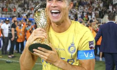 开云体育中国-皇家马德里再度夺冠，C罗梅开二度