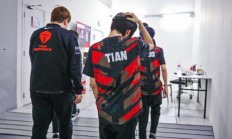 开云体育平台APP-TES血洗DFM，Clid拿下关键大龙激烈交锋四强赛，让粉丝疯狂欢呼的简单介绍