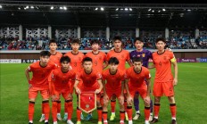 开云体育入口-球员体能出众，撑起全场比赛