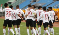 开云APP-深圳佳兆业主场战平天津泰达，稳居中游的简单介绍