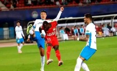 开云体育-赫罗纳主场战平，艰难突围保级困境