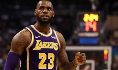 开云体育登录-乌克兰队豪取胜利，冲击总冠军头衔