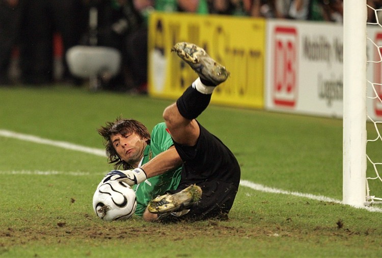 关于乌克兰中场因伤无法出战友谊赛,球队备战受影响的信息 关于乌克兰中场因伤无法出战友谊赛,球队备战受影响的信息