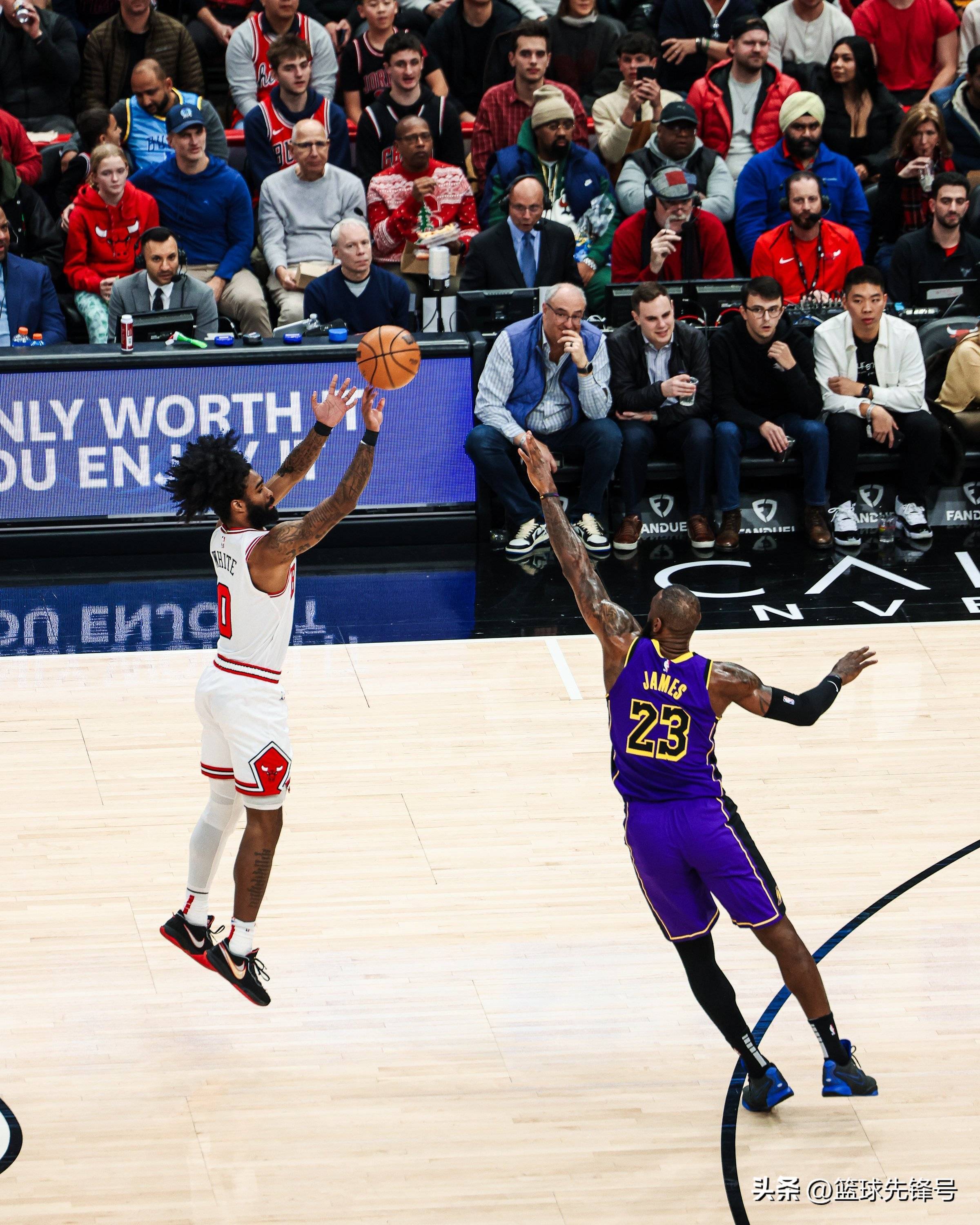 雄鹿击败公牛,实现稳定的简单介绍 雄鹿击败公牛,实现稳定的简单介绍