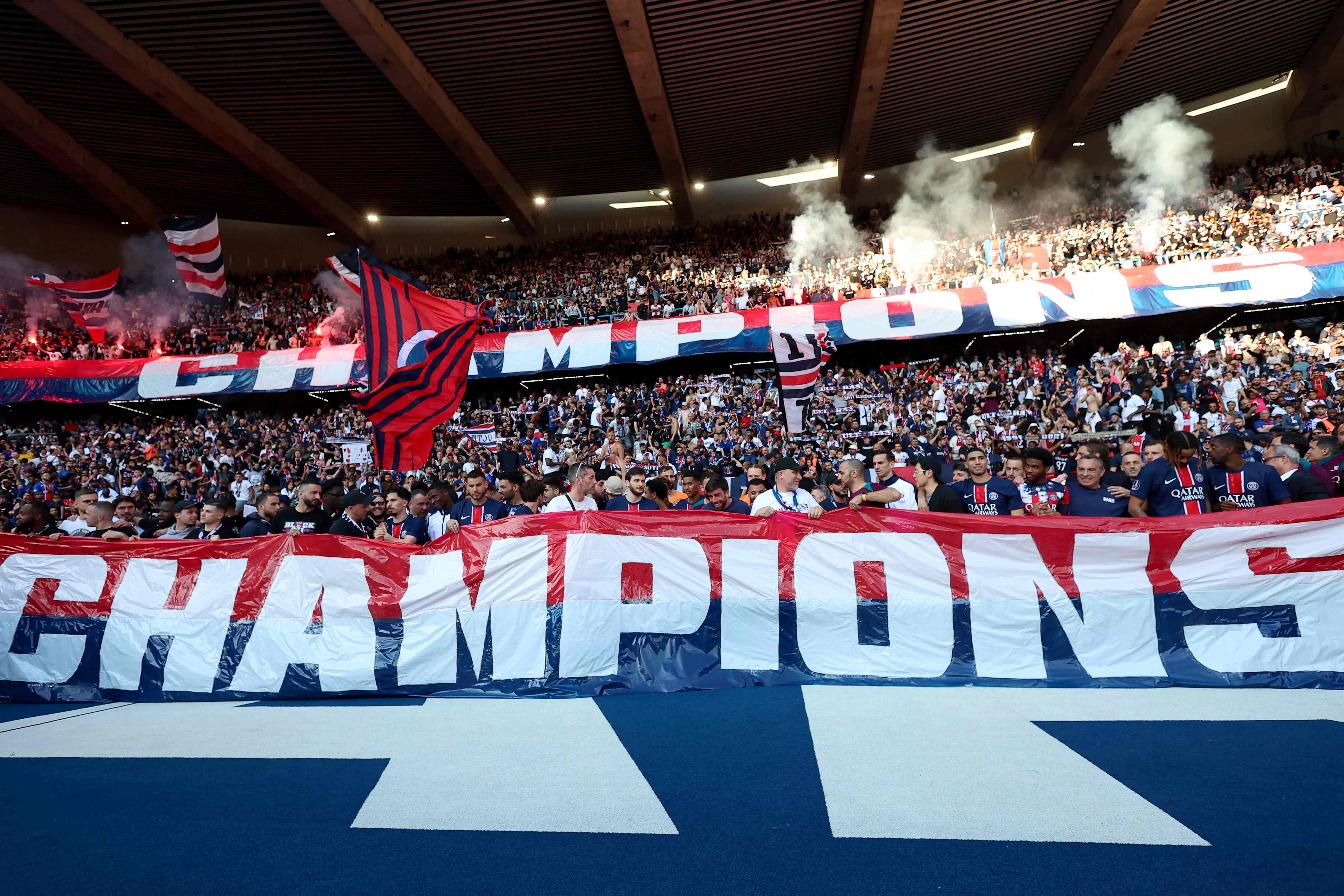 法国球队巴黎圣日耳曼取得三连胜 法国球队巴黎圣日耳曼取得三连胜