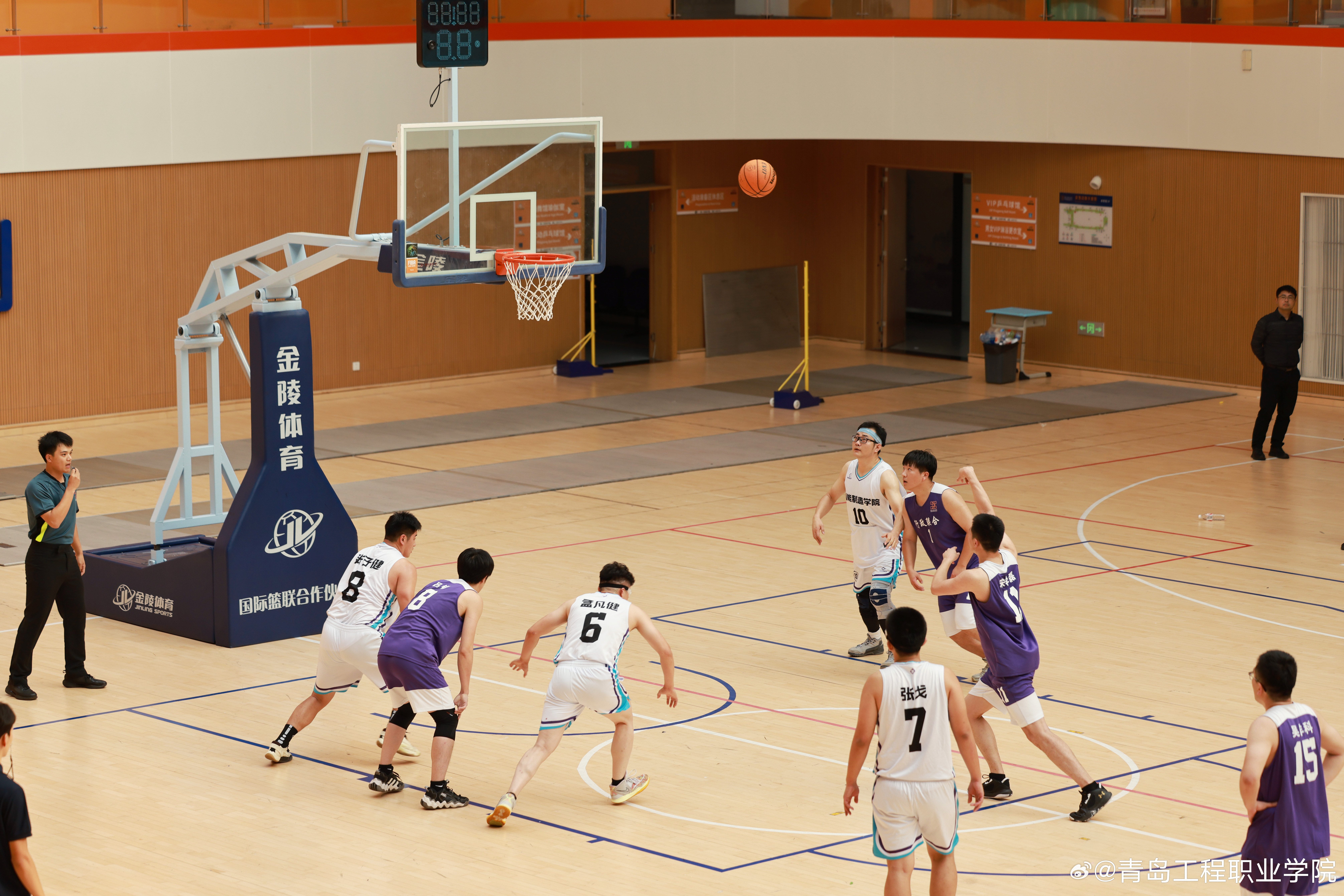 中国篮球联赛近期的激烈角逐