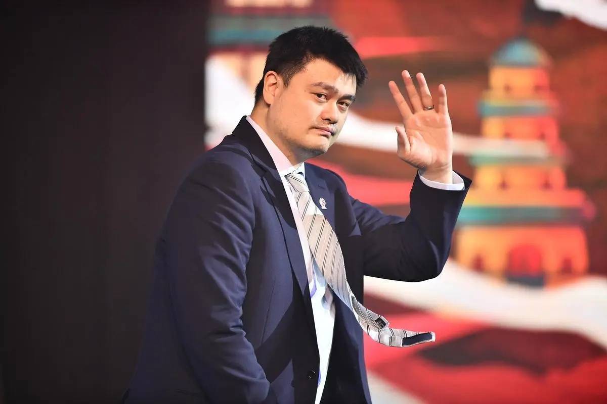 姚明退役后关注中国篮球发展,倡导青少年训练的简单介绍 姚明退役后关注中国篮球发展,倡导青少年训练的简单介绍