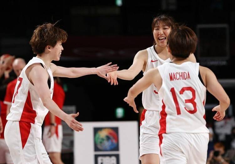 日本选手连胜三场,晋级半决赛 日本选手连胜三场,晋级半决赛