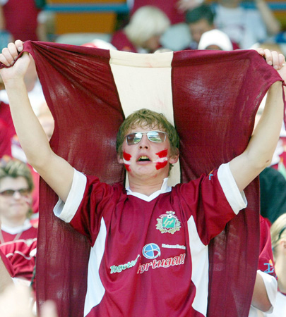 捷克战胜拉脱维亚,小组出线渺茫 捷克战胜拉脱维亚,小组出线渺茫