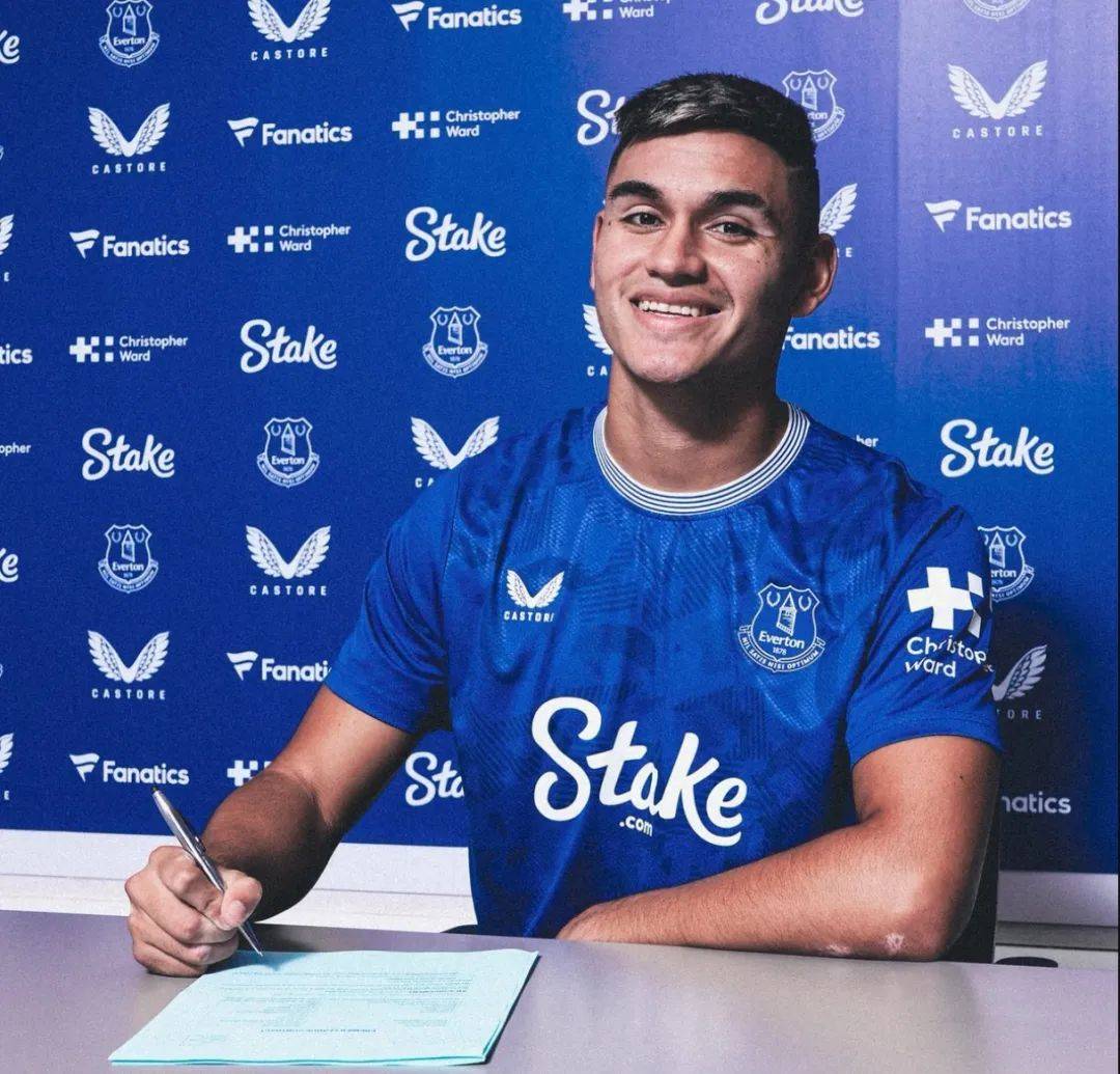 切尔西队报价争夺勒沃库森球员的简单介绍