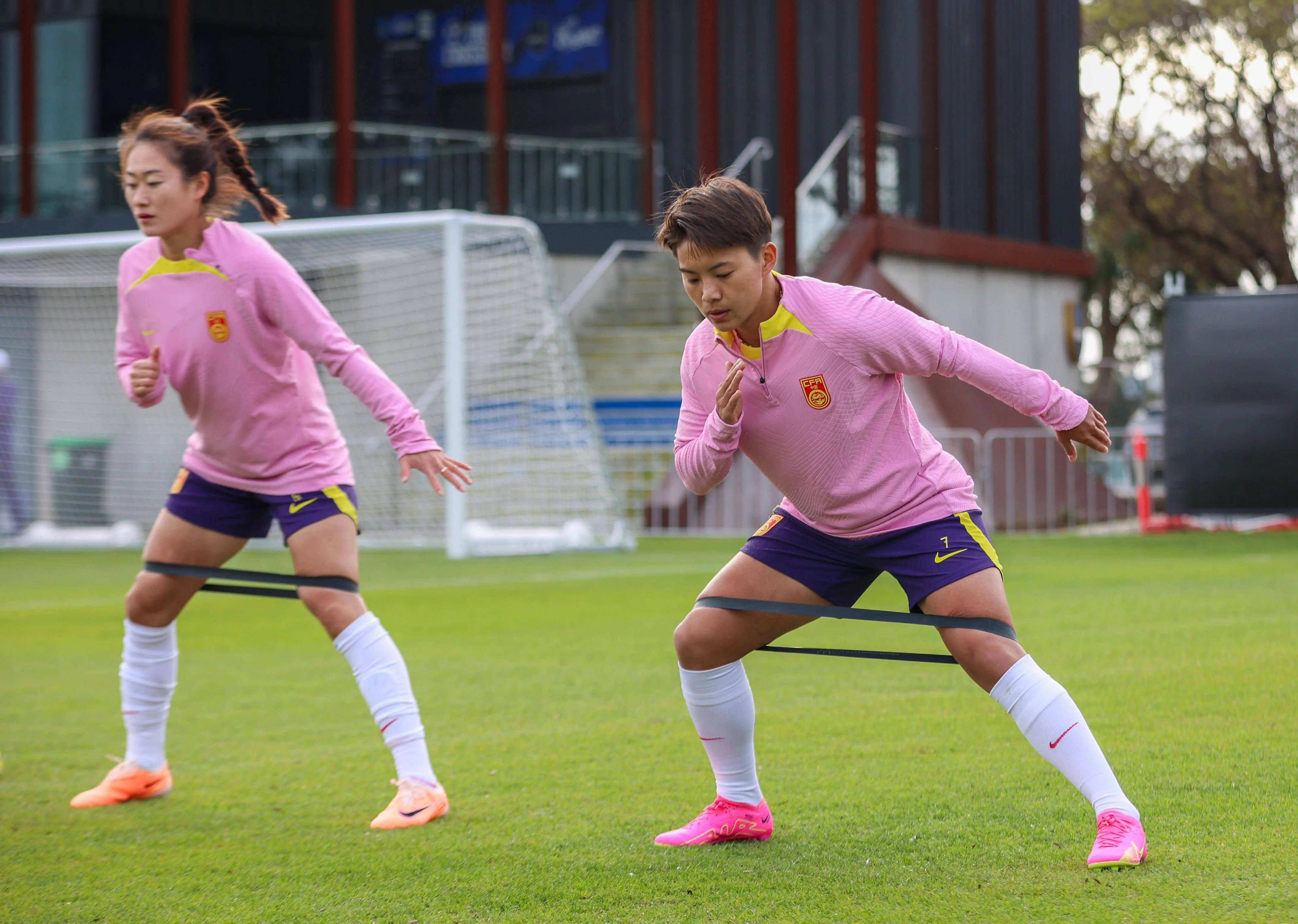 国际比赛引关注，中国女足再次成焦点的简单介绍