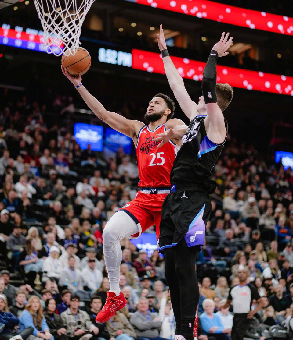 快船击败爵士,取得季后赛资格 快船击败爵士,取得季后赛资格