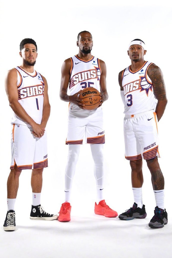 雄鹿队再胜太阳,继续领先东部 雄鹿队再胜太阳,继续领先东部