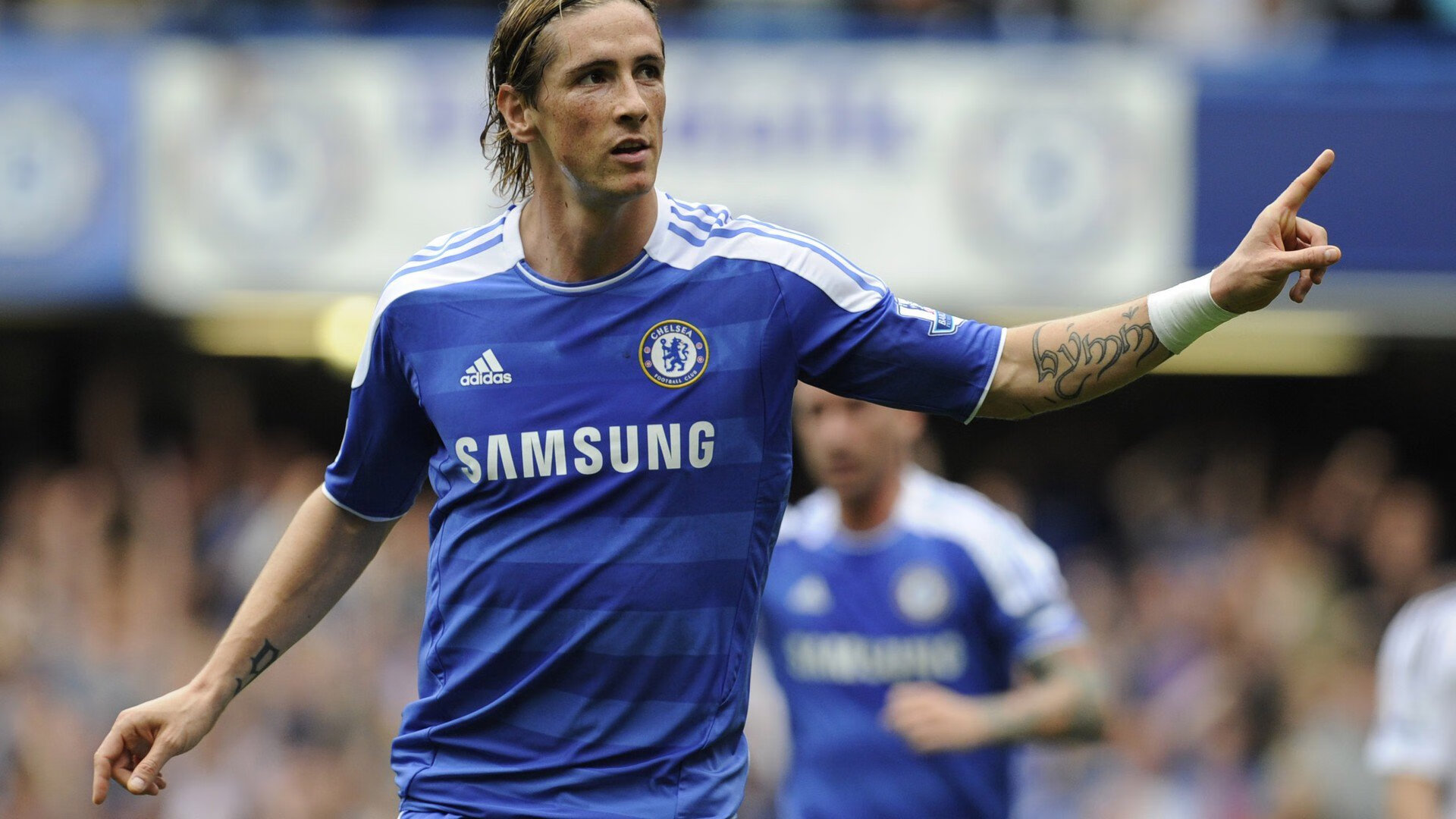 双线惊雷，F1揭幕战黑马突围，独行侠爆冷火箭诠释体育奇迹