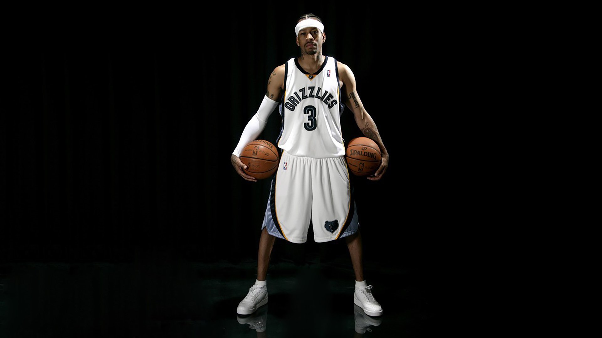 文班亚马接管季后赛，马刺风暴冲垮雄鹿